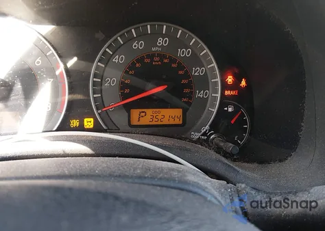 2010 Toyota Corolla S z USA, uszkodzony, nr VIN 2T1BU4EE4AC514482